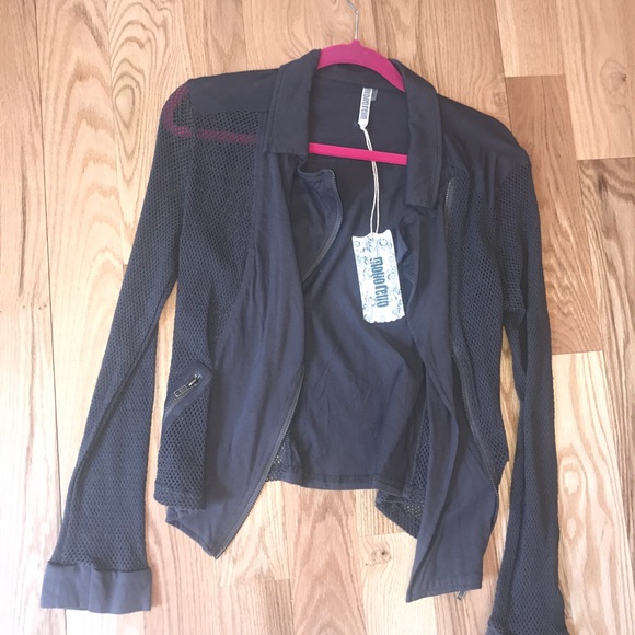 Jacket - Picture 5 of 5